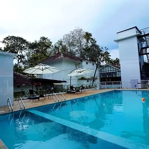 Resort Bamboo Lagoon Backwater Front