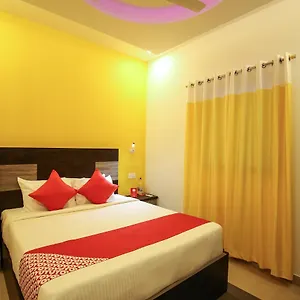 3* Hotel Oyo 10152 Rail View Residency