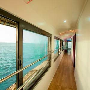 3* Hotel Tharangini Houseboats
